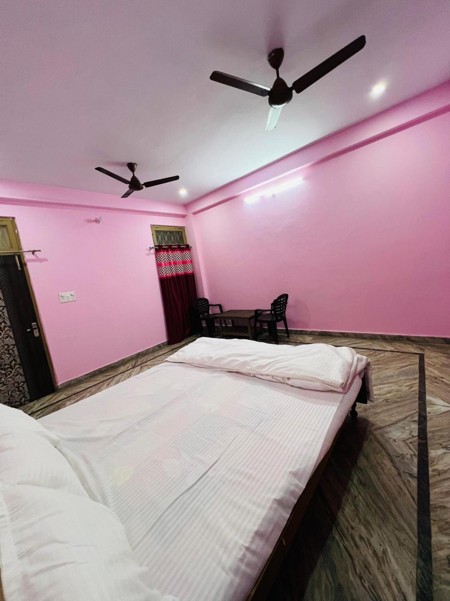 Annapurna Homestays Varanasi Exterior photo